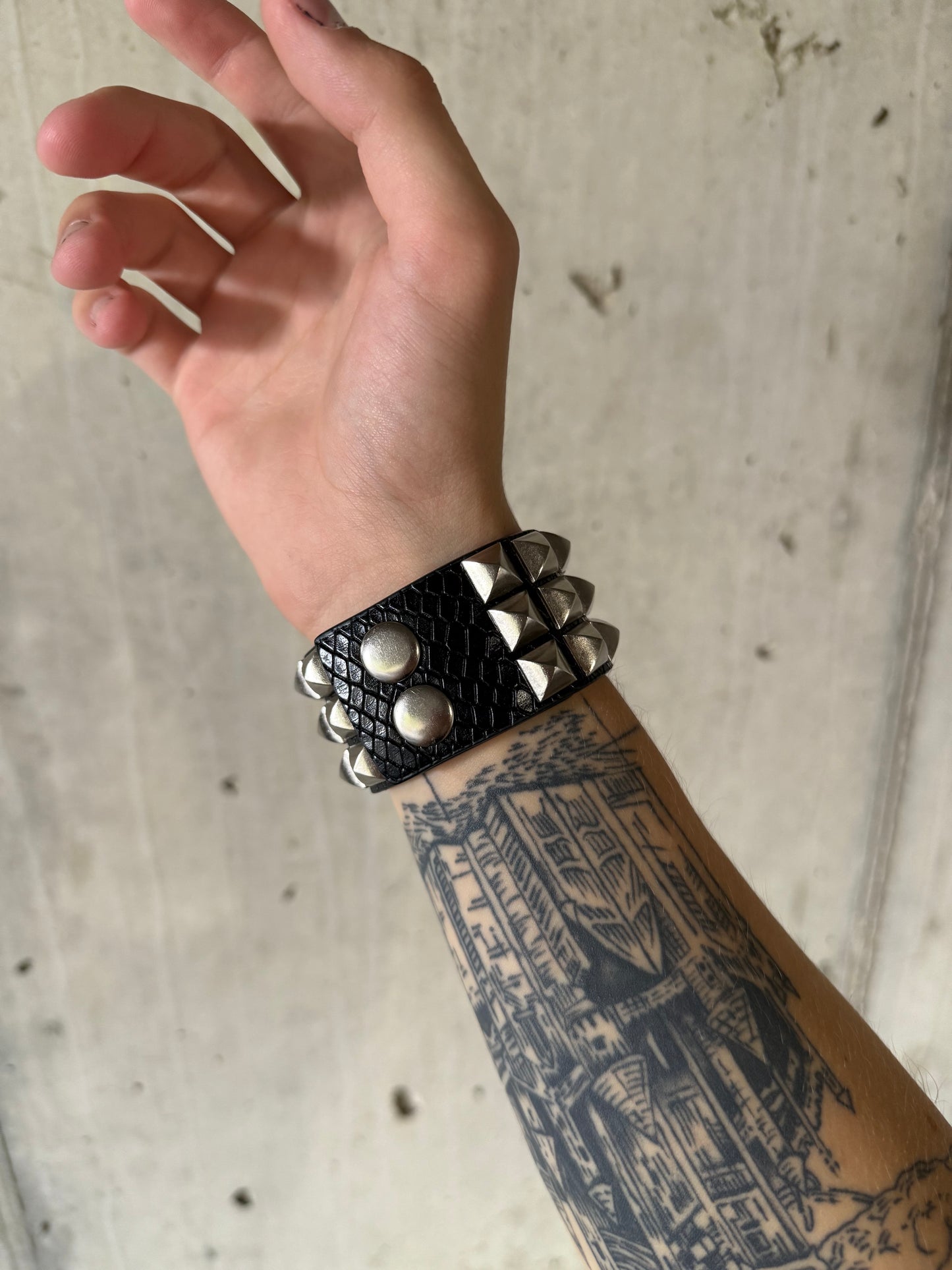 "vision" studded bracelet